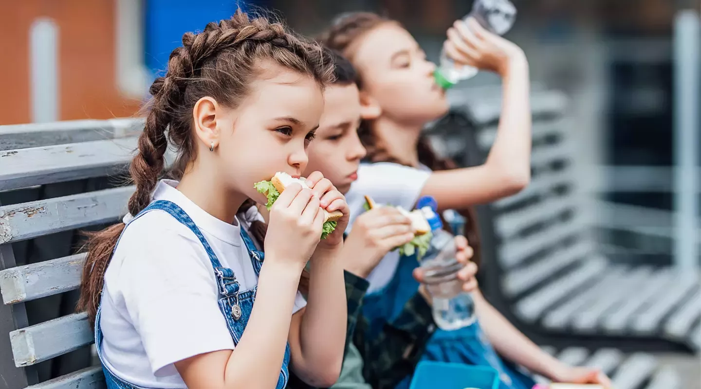 Međunarodni dan školskih obroka: Zdrave navike počinju u učionici!